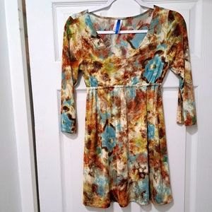 V-neck, high waisted tunic